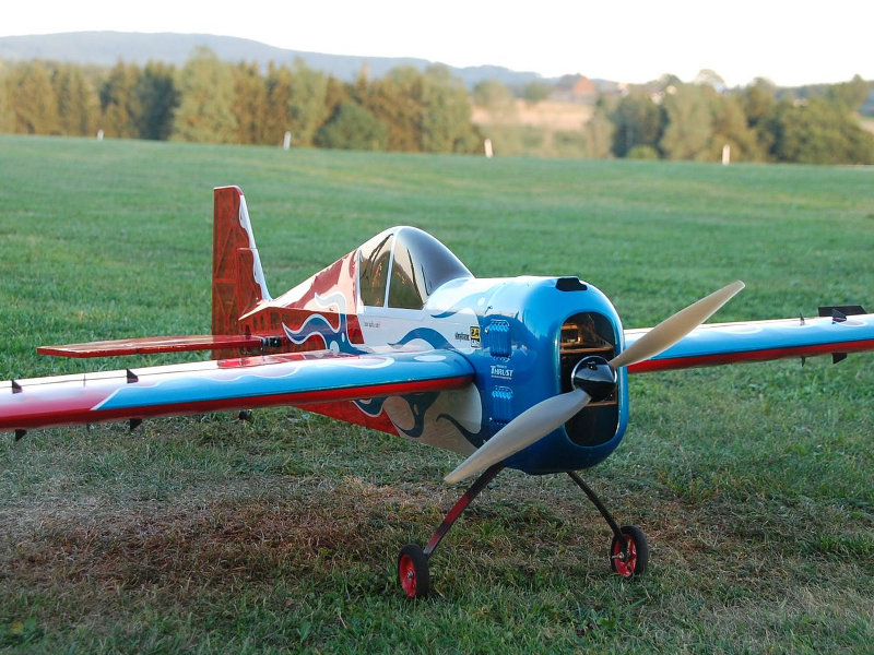 3D-Kunst- und Funflyer von Precision Aerobatics. 