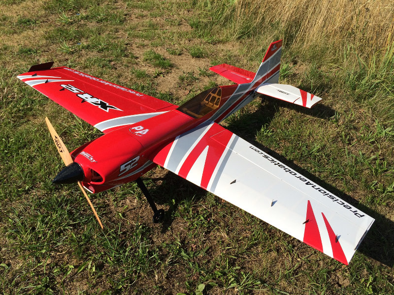 Vorbildähnliches Kunstflugmodell der neuesten Generation. 1,32 Meter Spannweite, Elektromotor, 3D-Kunstlugtauglich.